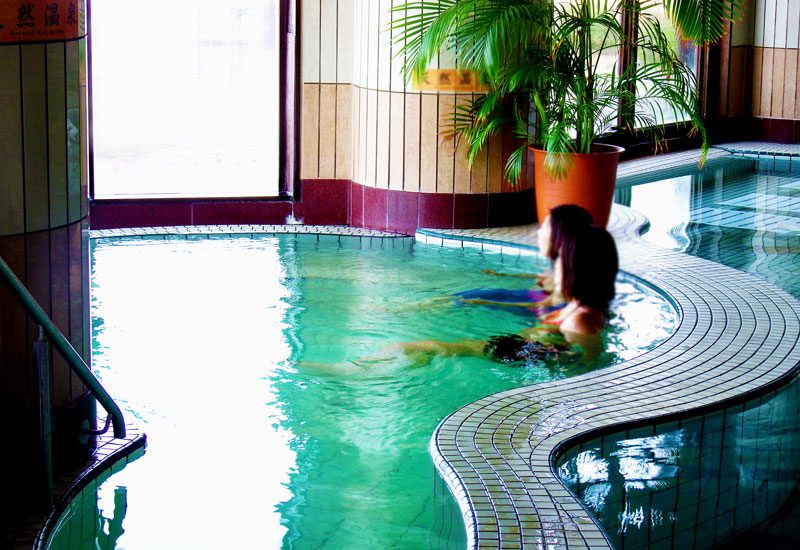 温水スパ 採暖泉 温水スパ 採暖泉