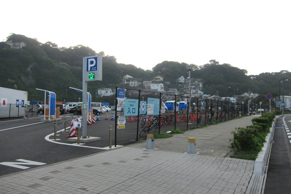 江の島かもめ駐車場